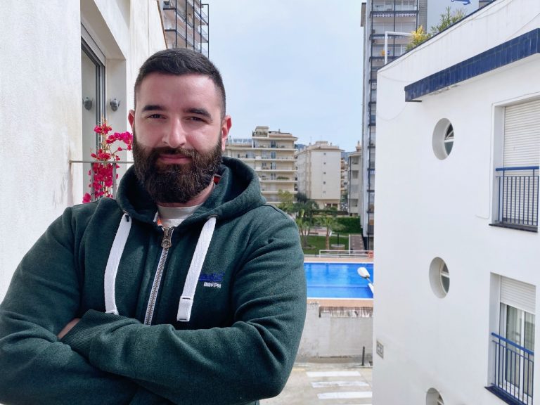Blogdan: Ja sam ipak samo pisac koji piše knjige i mašta o boljoj sutrašnjici