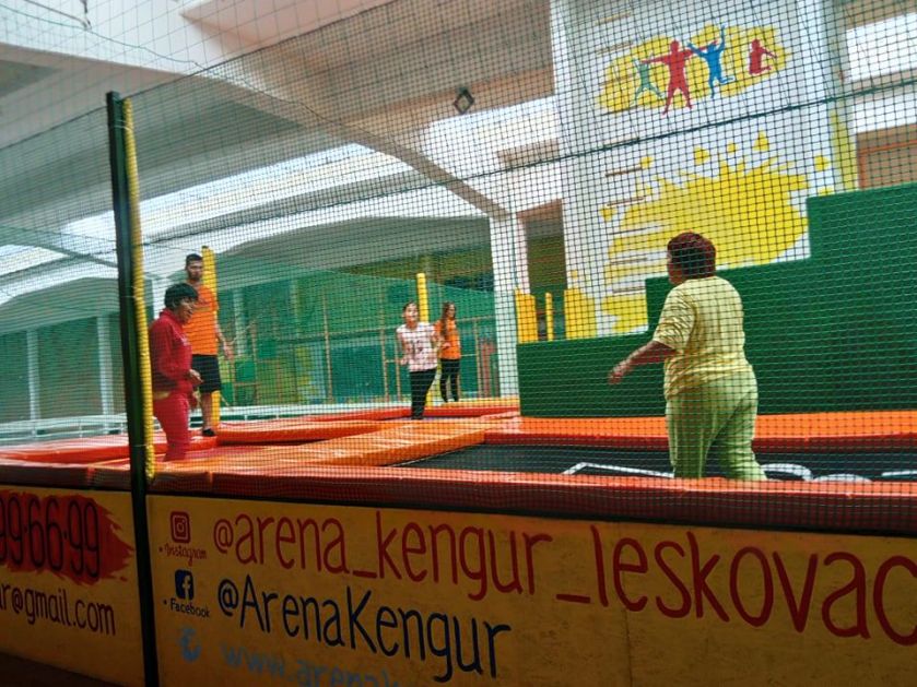 Arena trambolina „Kengur“: Besplatne karte za učenike OŠ 11. oktobar”