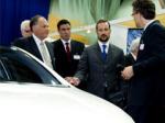 15.05.2009 ::: Princ od Norveške uz Opel Amperu na Simpozijumu električnih vozila