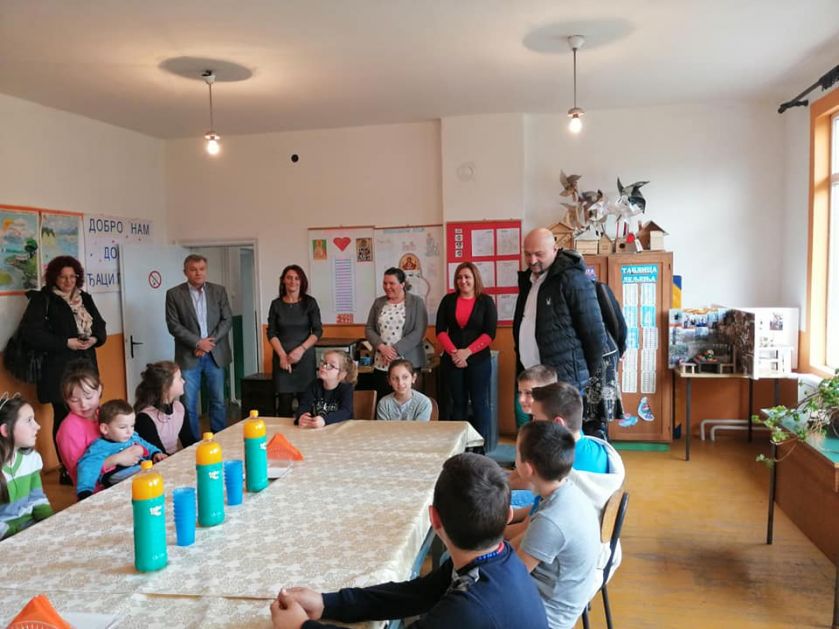Predsednik Ćirić obišao radove u zoni I posetio  školu u Veluću