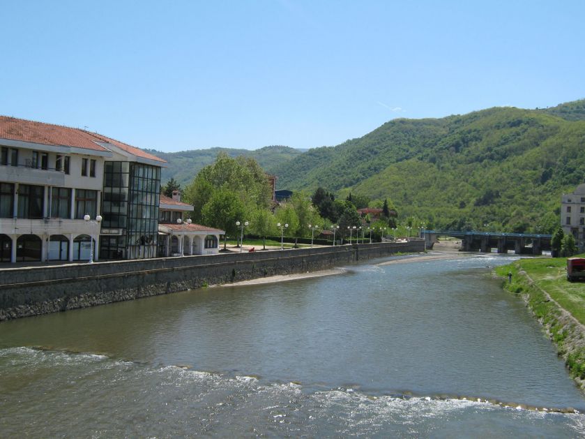 Vlasotince: Rasprava o vodosnabdevanju i uticaju malih hidroeltrana na sliv reke Vlasine