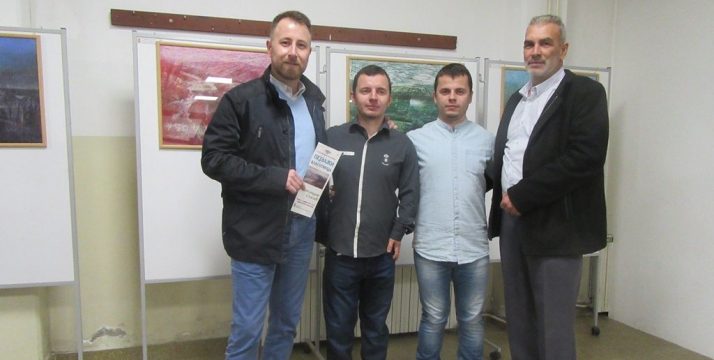 Културни центар: Отворена изложба слика Александра Спасића „Пејзажи Власотинца“