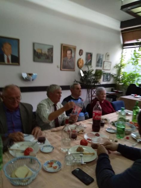 Лесковачки борци обележили Дан Републике уз фотографијe Јосипа Броза Тита