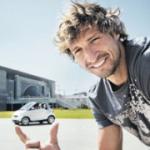 Dvometraš Ivan Miljković vozi najmanji auto!