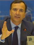 Fratini: Srbija treba da podnese kandidaturu za članstvo u EU