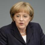 Merkelova traži jasan stav pape o holokaustu