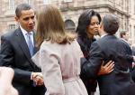 Obama pristao na poljubac tek na intervenciju Sarkozija