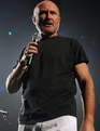 Phil Collins više ne može da svira bubnjeve