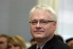 Josipović želi povlačenje tužbi