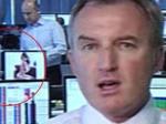 VIDEO / Uhvaćen na djelu: Bankar gledao gole slike Mirande Kerr tokom prenosa uživo