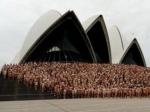 FOTO / Sydney: Pred Operom poziralo 5.200 golih ljudi