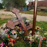 Uništen spomenik Srbima u Kninu