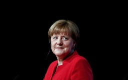
					Merkel: Zaštita grčke granice je prioritet EU 
					
									
