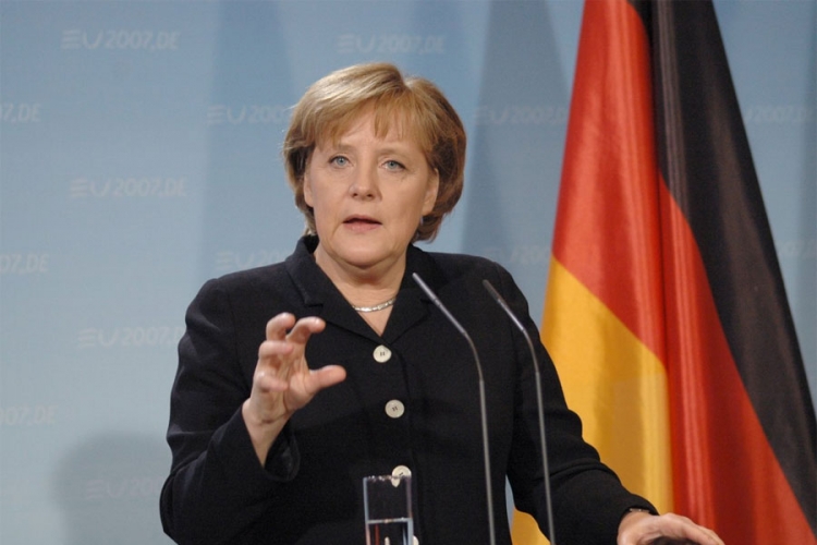 Anketa: 40 odsto Njemaca želi da Merkelova podnese ostavku


