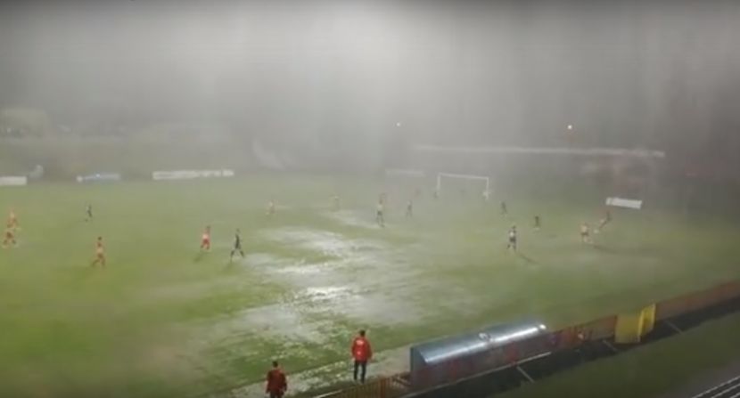 Apokalipsa u Čačku: Pogledajte potop na utakmici Borac – Radnički (VIDEO)