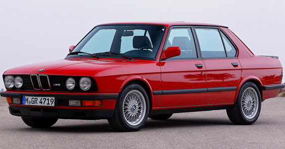 BMW M5 (E28): Automobil koji je promenio svet