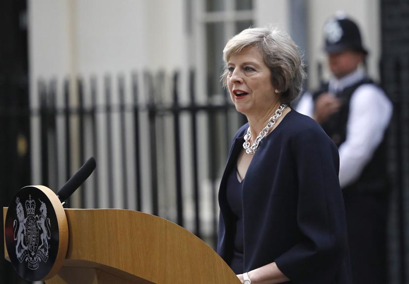 “BRITANIJA OČEKUJE VELIKI TERORISTIČKI NAPAD”: Premijerka Tereza Mej upozorila naciju da očekuje najgore