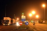 Bajakovo: Kolona duga 4 km, 4 h za ulazak u Srbiju