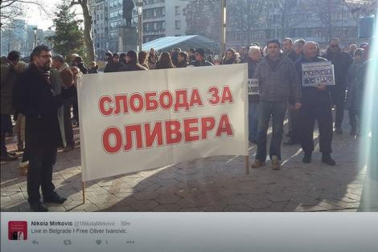 Beograd: Brojni građani na protestu protiv presude Oliveru Ivanoviću