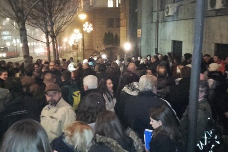Beograd: Protest novinara ispred zgrade Vlade Srbije