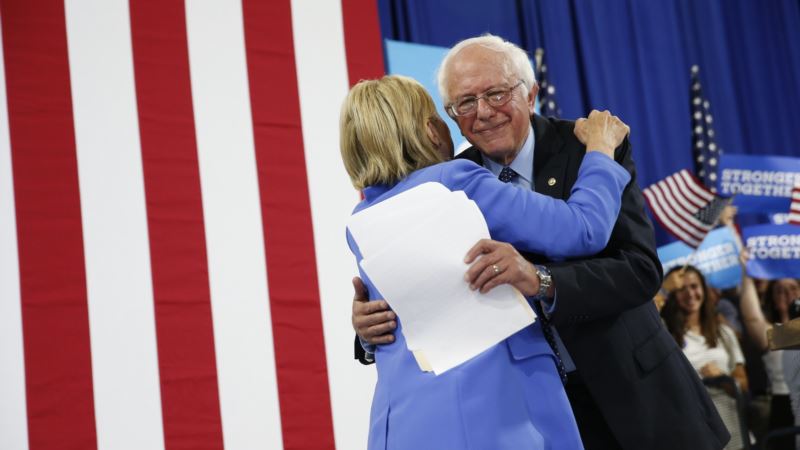 Berni Sanders podržao Hilari Klinton