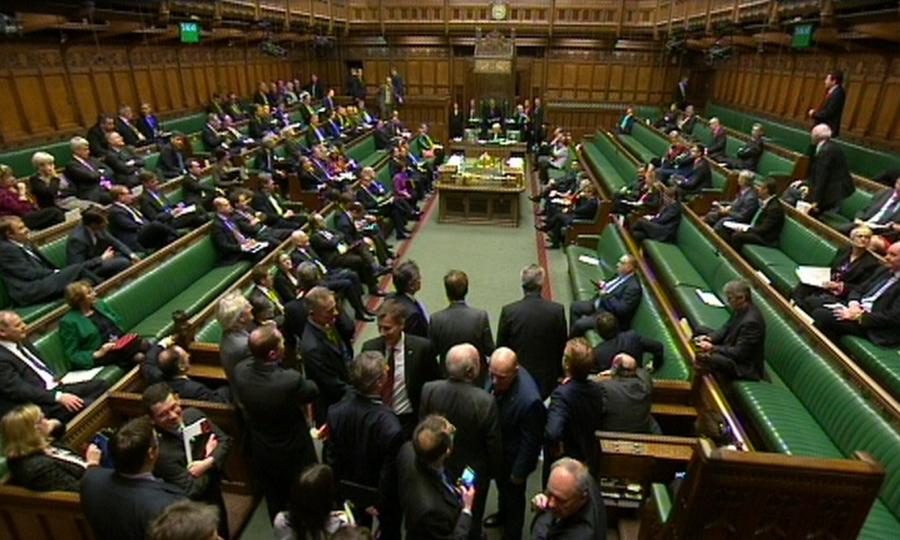 Britanski Parlament danas glasa o napadima na ISIL