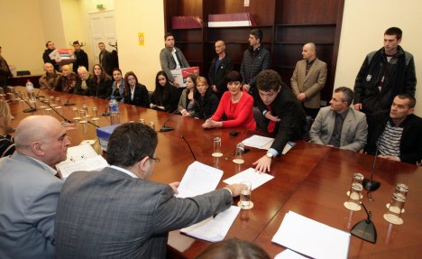 ČETVRTI NA GLASAČKOM LISTIĆU: Proglašena lista Srpske radikalne stranke