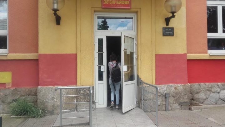 Čak 17 osnovaca ponavlja razred u osnovnoj školi „Svetozar Marković“