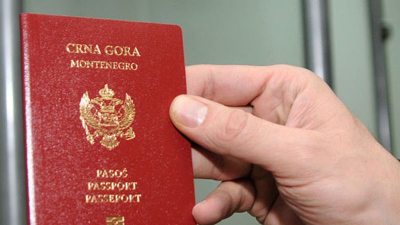 Čašćavanje crnogorskim pasošima