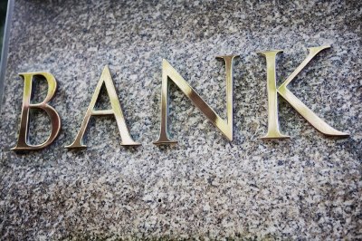 Četiri banke drže više od dvije trećine računa!