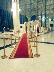 Crveni tepih za doček hadžija na Međunarodnom aerodromu princ Muhammed b. Abdulaziz u Medini (Foto)