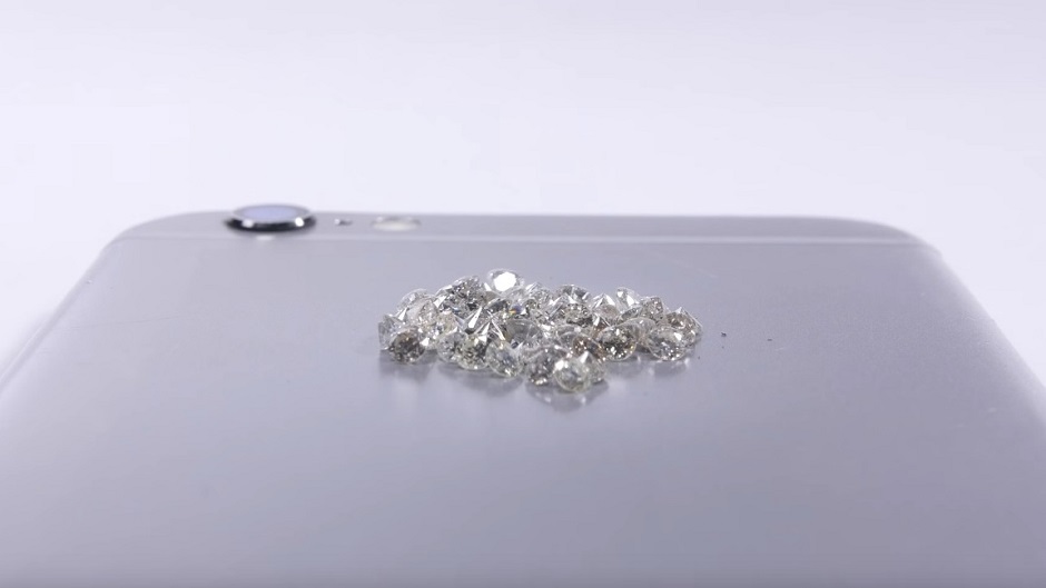 Dijamant protiv iPhone-a