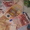 Dinar malo ojačao prema evru