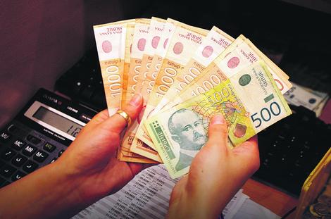Dinar ojačao za 0,2 odsto u odnosu na evro
