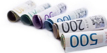 Dinar raste prema evru, kurs 123,3785