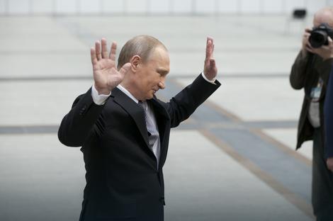 ĐAVOLSKA SREĆA I da je hteo, Putin ne bi bolje isplanirao slabljenje NATO-a