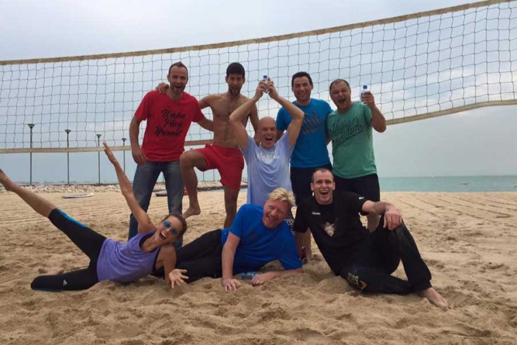 Đoković i luda ekipa uživali u odbojci na plaži
