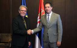 
					Đurić čestitao Tranu imenovanje za šefa Misije Euleks na KiM 
					
									
