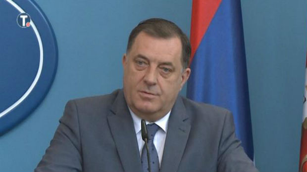 Dodik najavio sastanak sa opozicijom, ali i protest