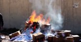 Džihadisti ID spalili hrišćanske knjige / VIDEO