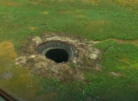 Džinovski krateri u Sibiru su znak KLIMATSKE TEMPIRANE BOMBE