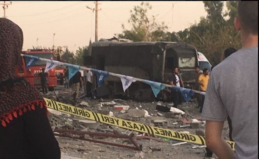 EKSPLOZIJE U TURSKOJ: U dva napada kurdskih pobunjenika u Turskoj šest mrtvih! (FOTO)