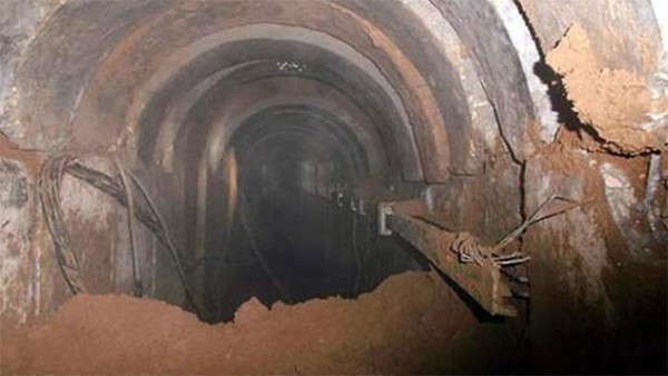 Egipatska vojska po naredbi Izreala srušila tunel u Gazi