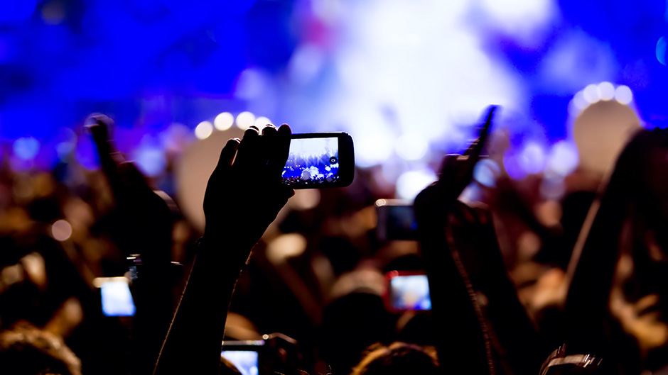 Ekrani mobilnih telefona više vam neće smetati na koncertima