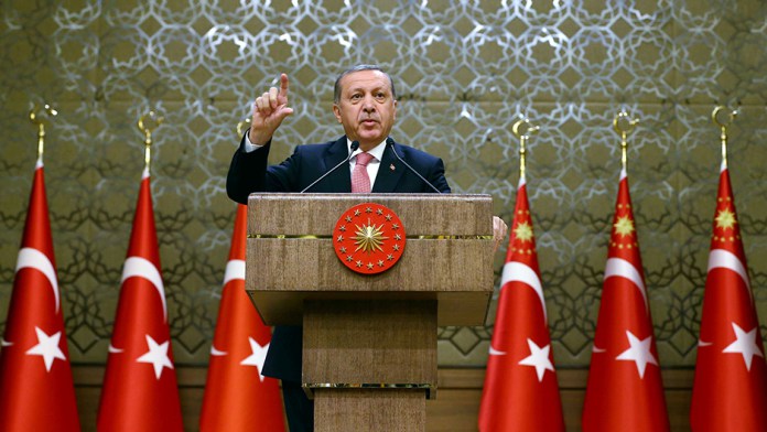 Erdogan: Gonićemo sva preduzeća povezana s Gulenom