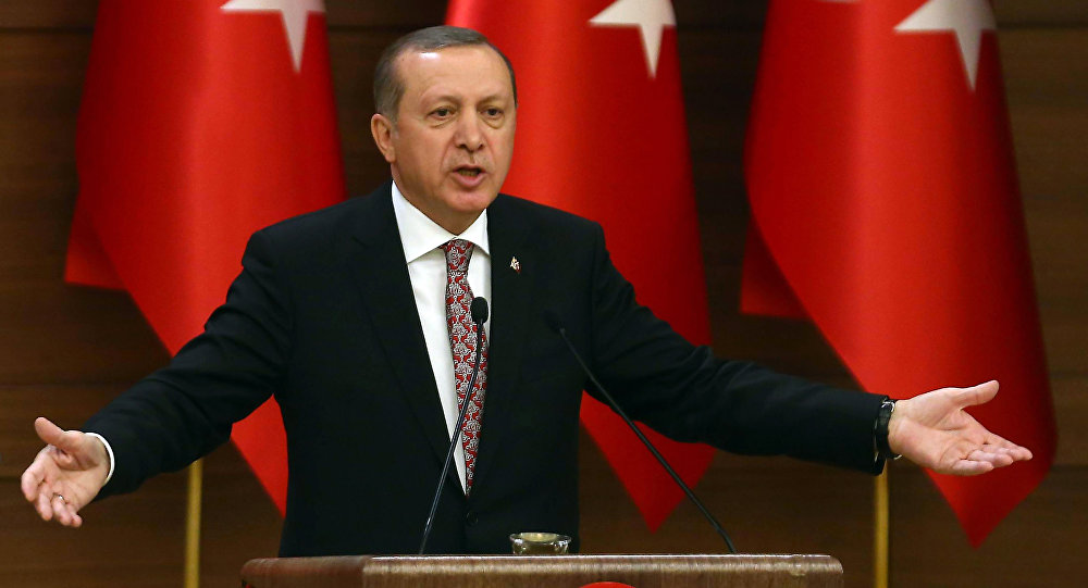 Erdogan: Pučisti tražili od zarobljenog turskog načelnika da razgovara s Gulenom