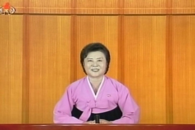 Evo ko je popularna sjevernokorejska voditeljka sa malih ekrana (VIDEO)