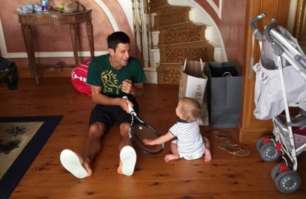 Evo zbog ceka je Novak Djokovic najbolji tata na svetu (FOTO)