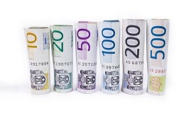 
					Evro sutra 123,23 dinara, NBS prodala 30 miliona evra 
					
									