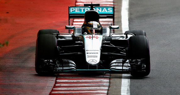 F1: Hamiltonu pol pozicija u Kanadi!
